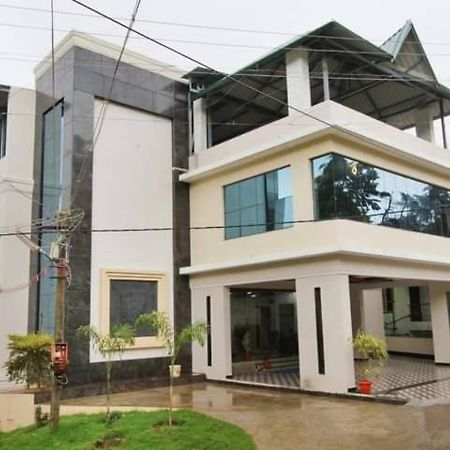 Hotel Le Castle Kodaikanal Exteriör bild