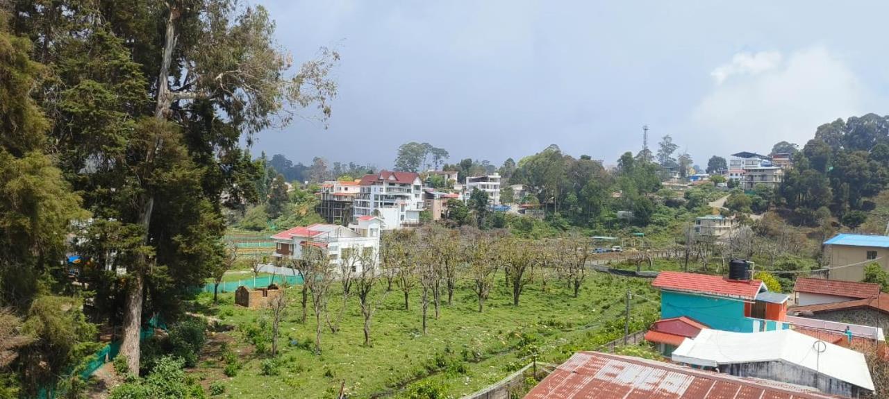 Hotel Le Castle Kodaikanal Exteriör bild